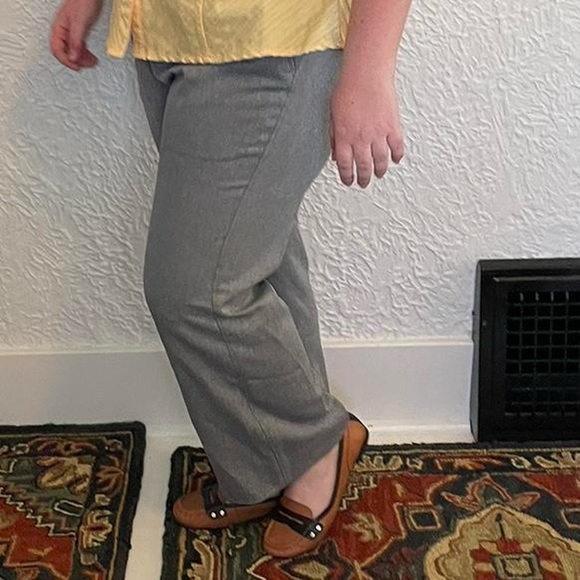 grey straight leg trousers - no tag - Picture 7 of 7